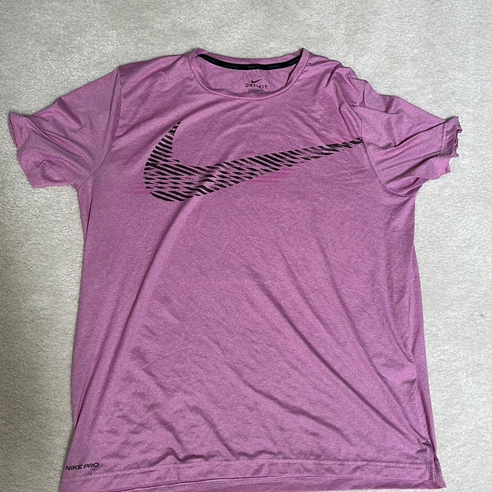 Adult Large Pink Nike T-Shirt
